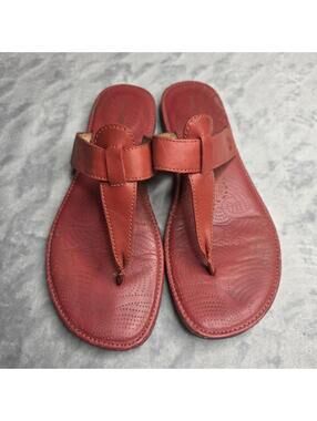 BOGS Womens Red Leather Nashville Flip Flops Sz.8